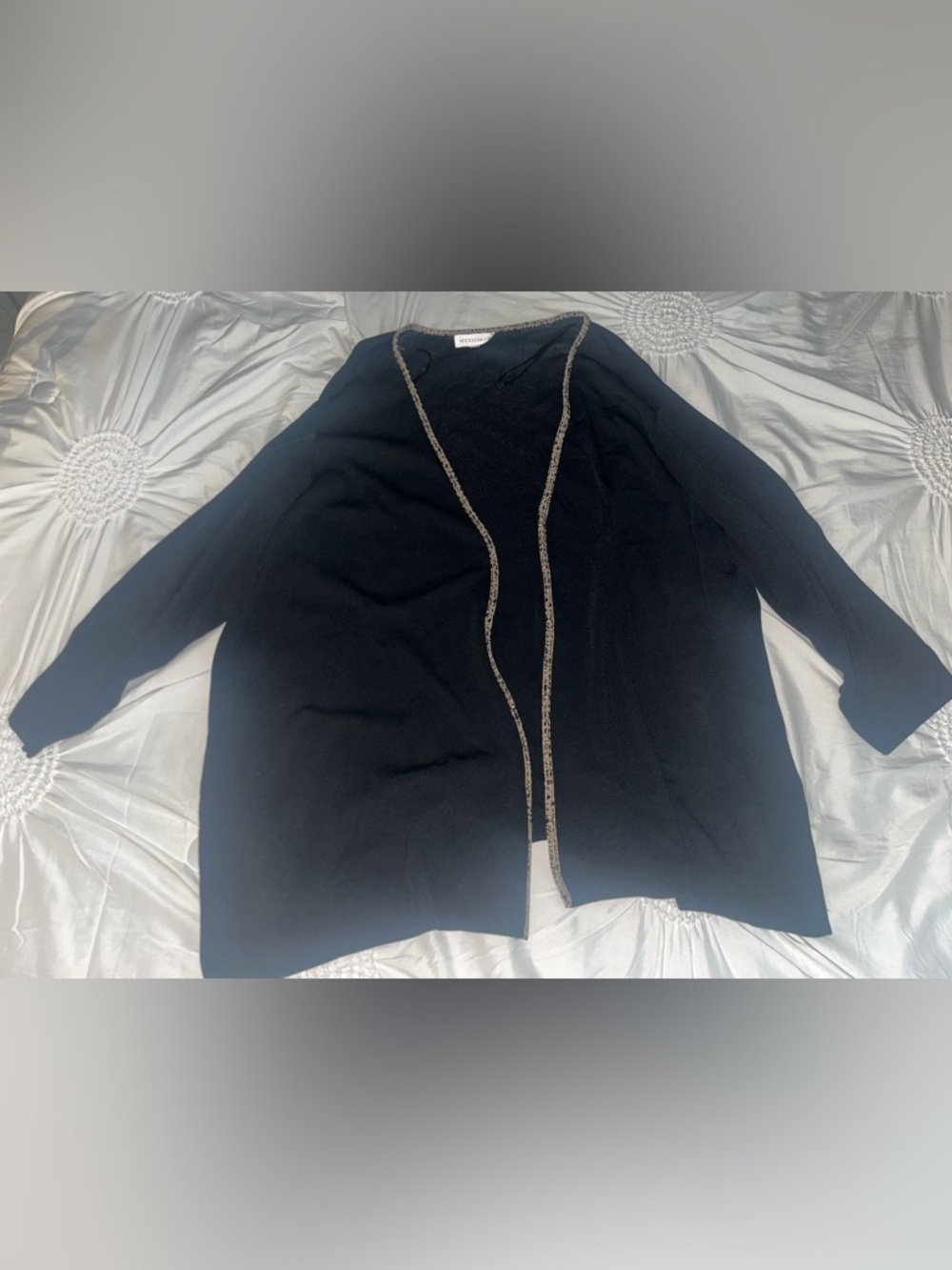 Studio I women black long sleeved cardigan open in front plus size 26